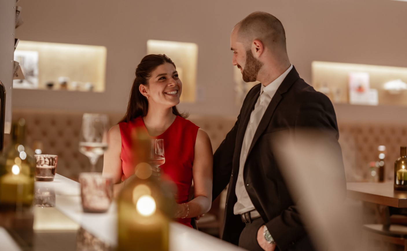 Elegante Hotelbar mit stilvollem Ambiente in Wien