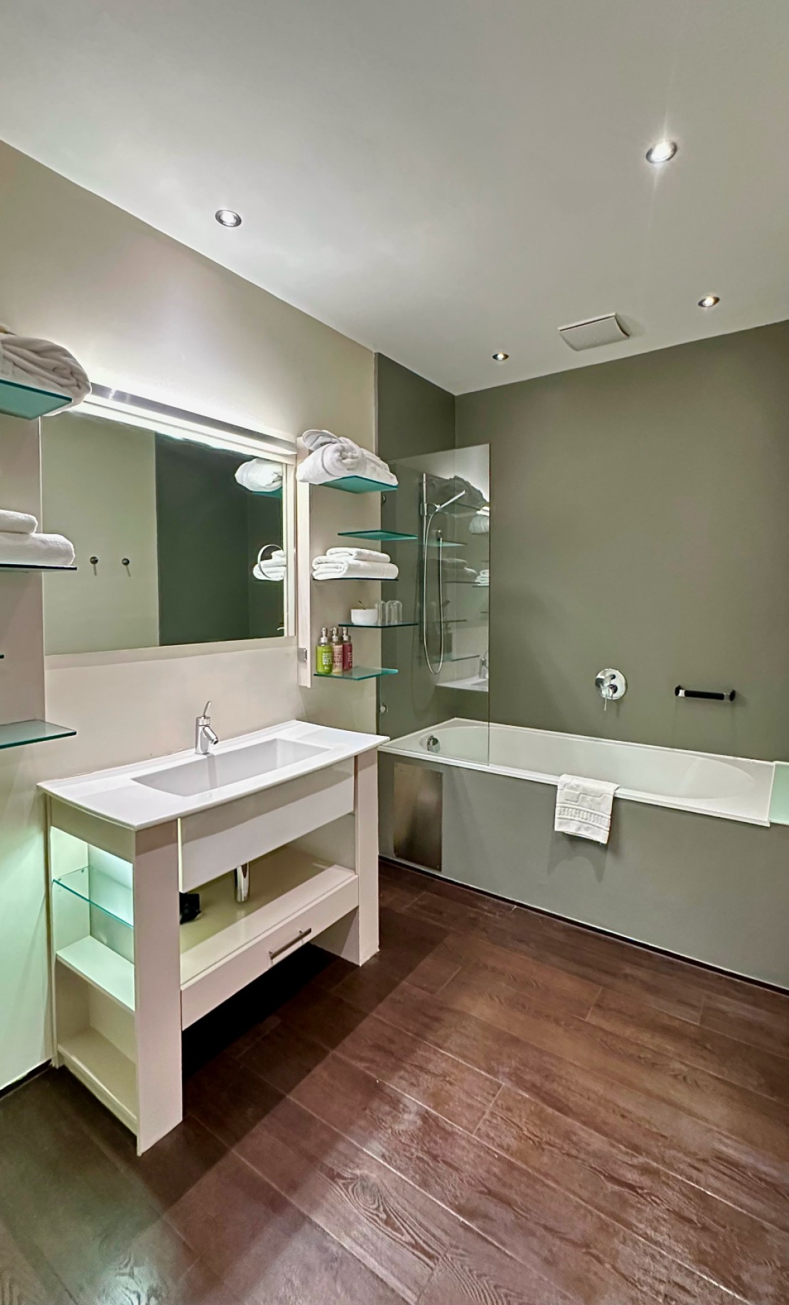 Badezimmer im Doppelzimmer Standard