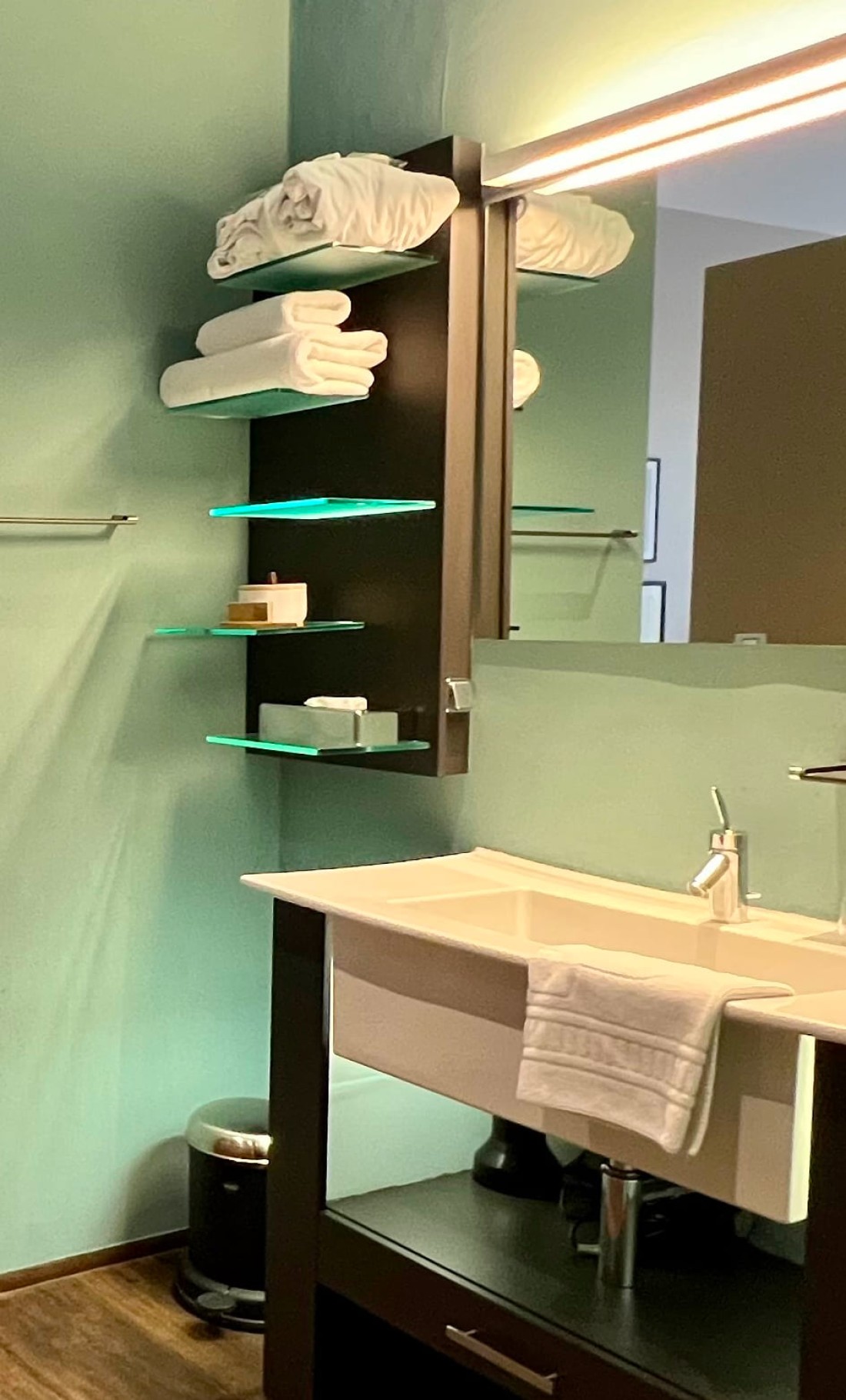 Modernes Badezimmer in der Junior Suite